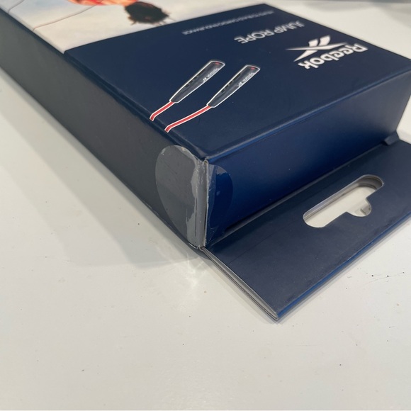 NWT Reebok Adjustable Jump Rope for Cardio Workout Exercise - Picture 3 of 5